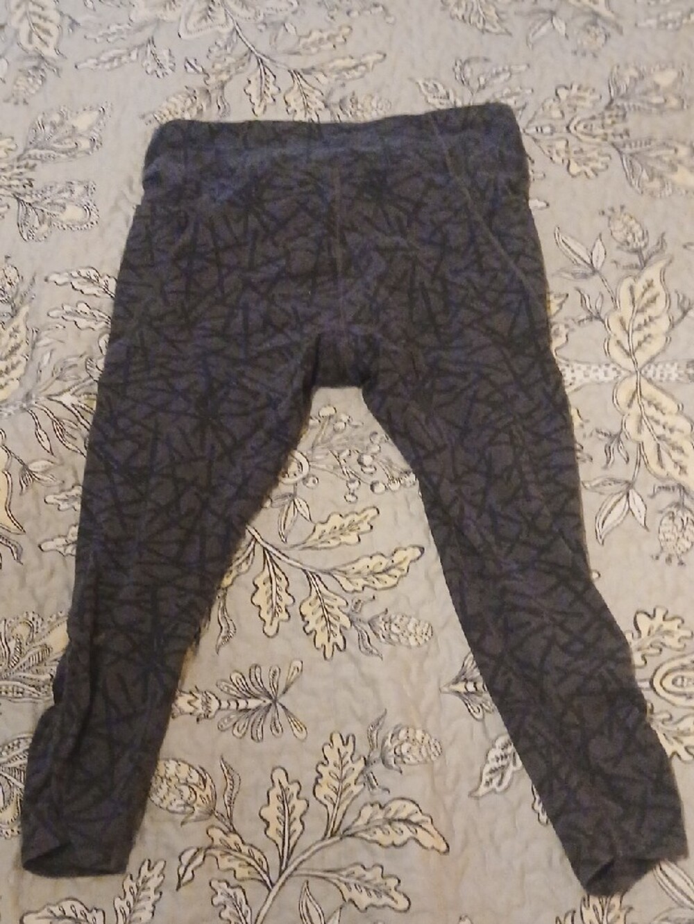 Black Abstract-Print Leggings for Women - Picture 5 of 5